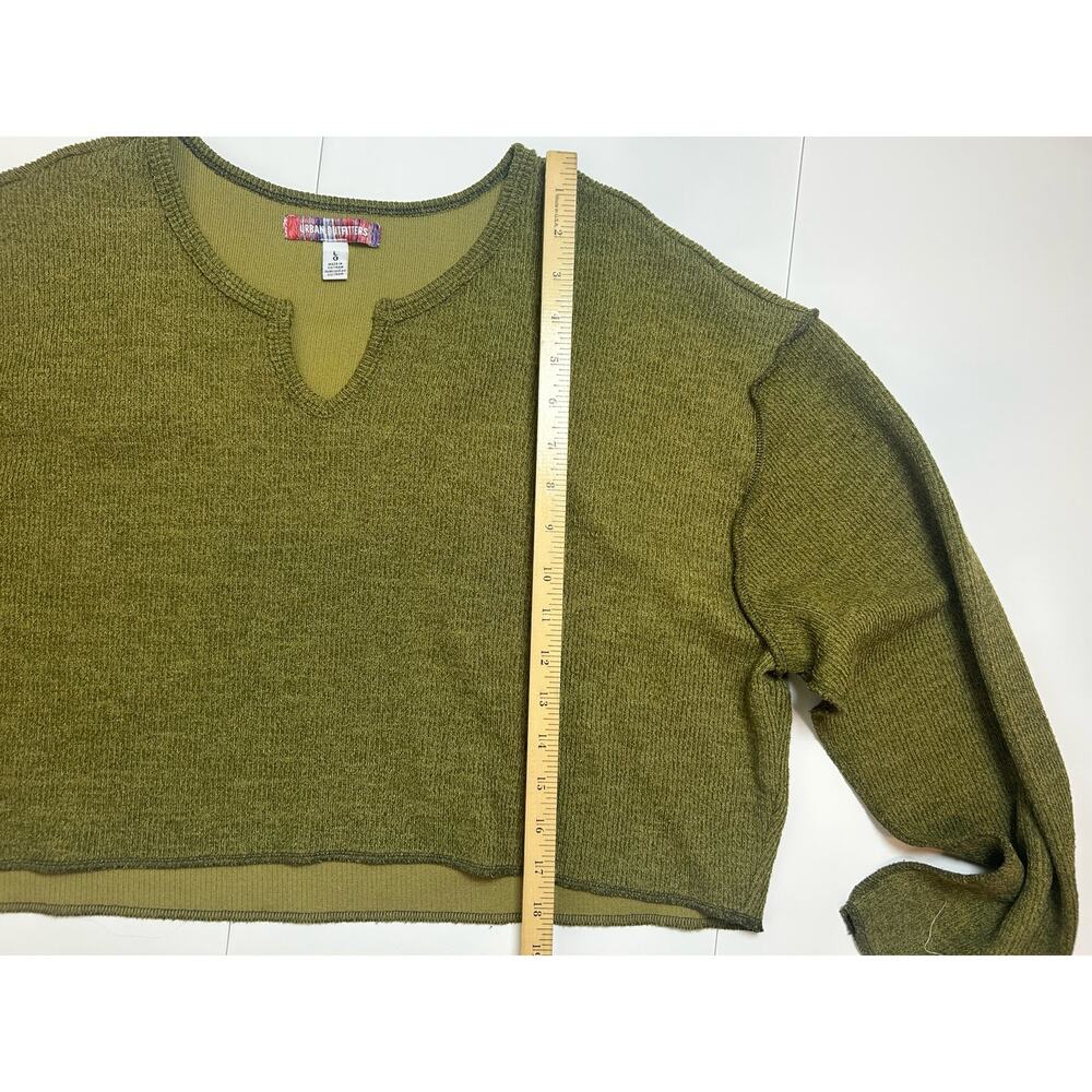 Urban Outfitters Size LG Woman's Crop Shirt Green V-Neck